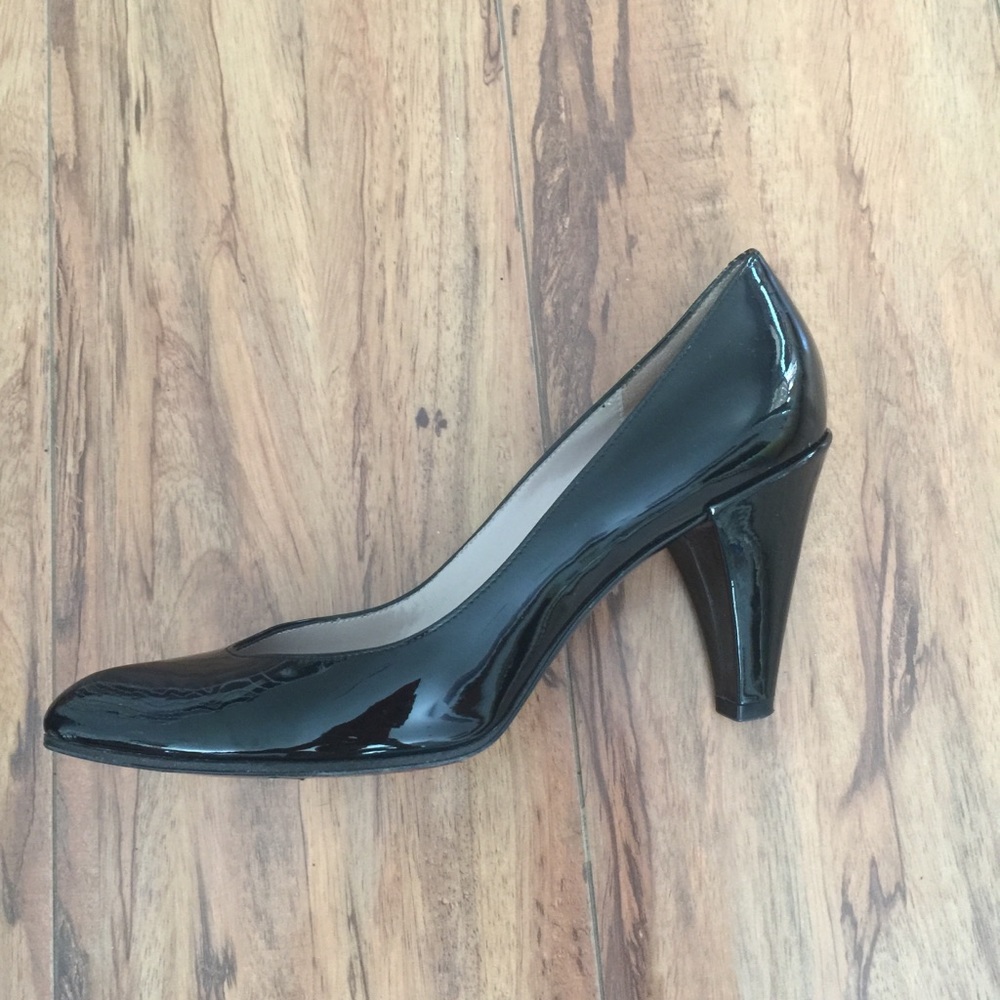 Marc by Marc Jacobs Black Pumps! - Picture 3 of 4